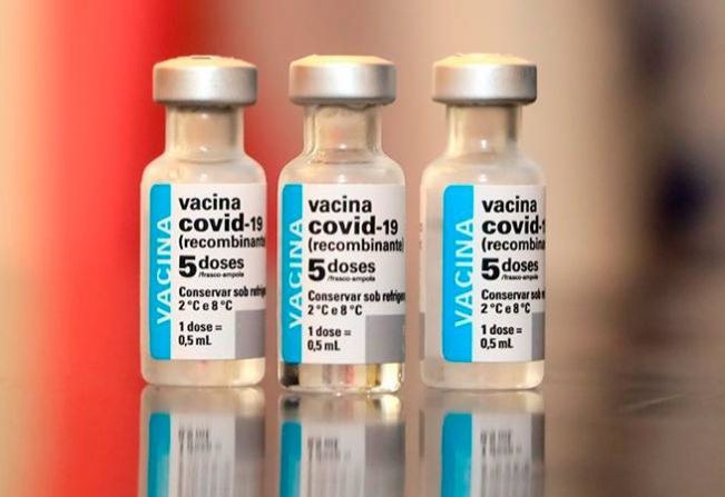 3ª dose da vacina contra COVID dos maiores de 70 anos. 