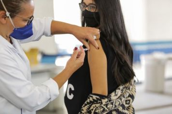 Vacinação contra COVID dos maiores de 18 anos