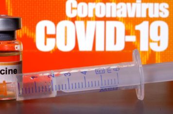 Poderão se vacinar todas as pessoas maiores de 18 anos que completaram sua segunda dose há mais de 04 meses (para a Terceira dose). 