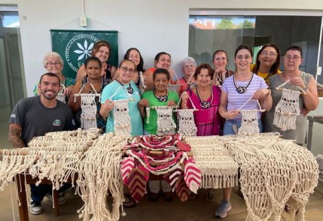 Curso de artesanato Com macramê é realizado pelo Sindicato Rural de Pinhal (SENAR)